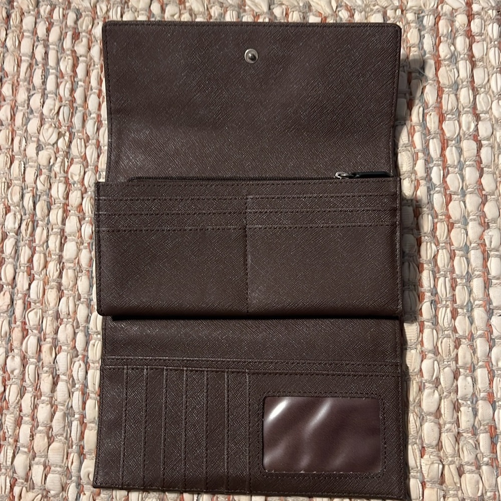 Fossil Tri-Fold Wallet - image 3
